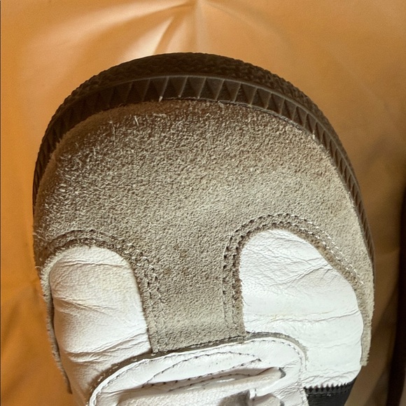 Adidas Men's Samba White and Black Sneakers - Picture 9 of 10